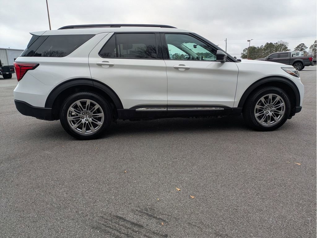 Certified 2025 Ford Explorer Active w/ Active Comfort Package image 7