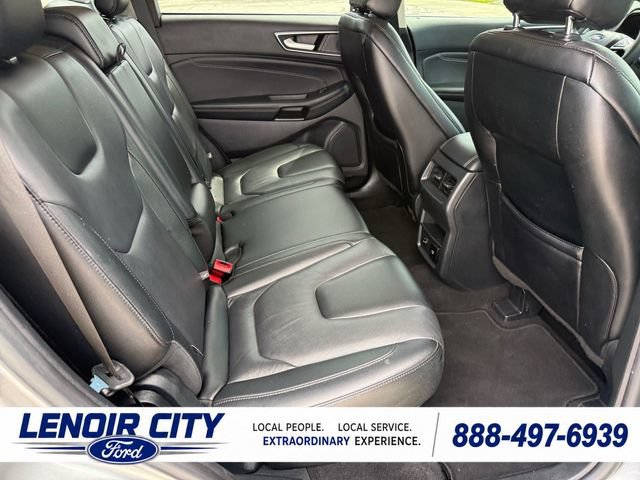 Certified 2022 Ford Edge Titanium AWD/4WD image 12