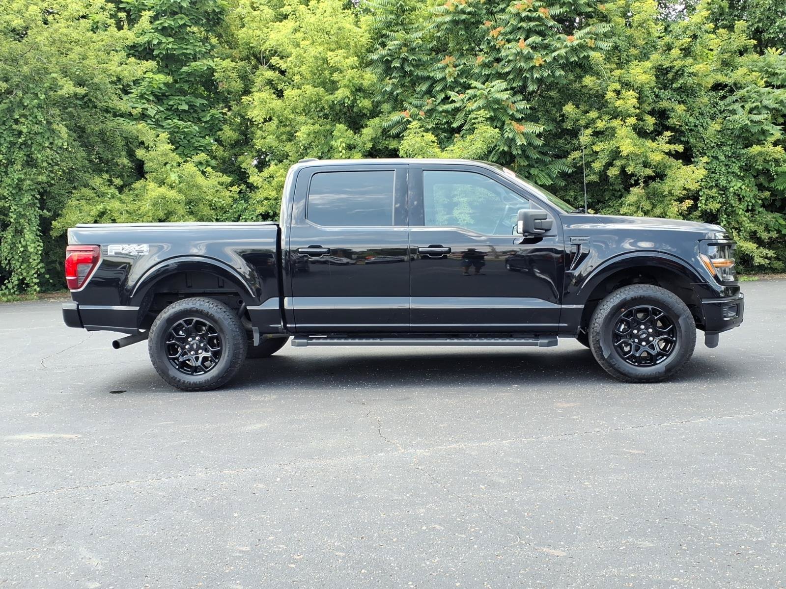 Certified 2024 Ford F150 XLT w/ Equipment Group 302A MID AWD/4WD image 15