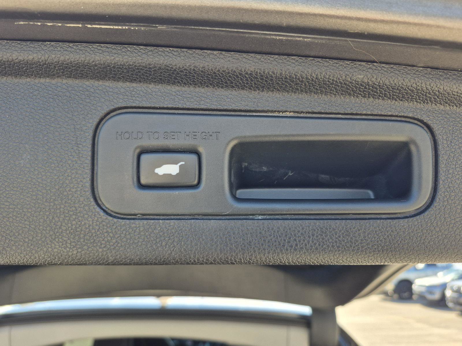 Used 2023 Honda Odyssey Elite image 9