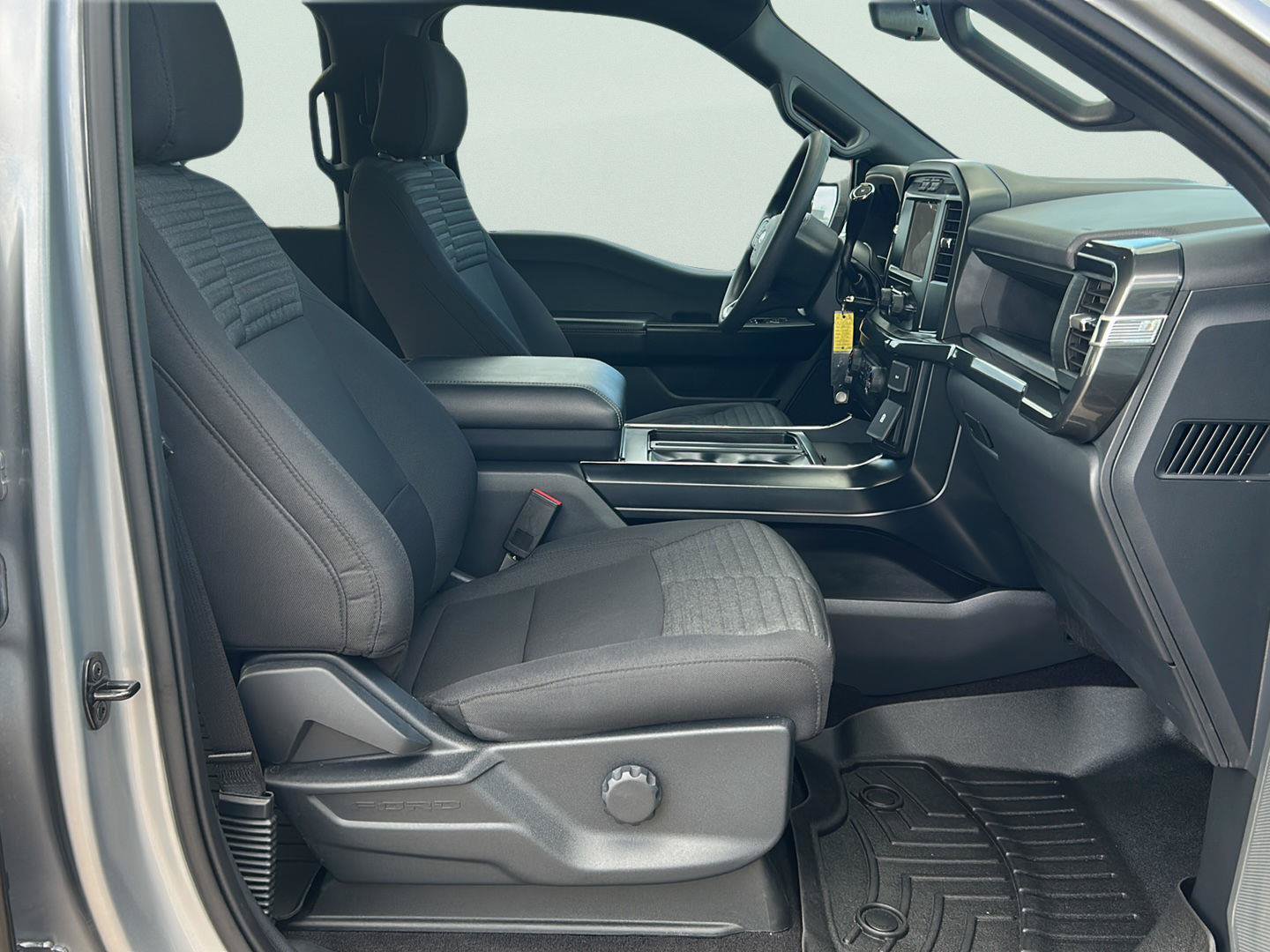 Certified 2022 Ford F150 XL w/ STX Appearance Package RWD image 23