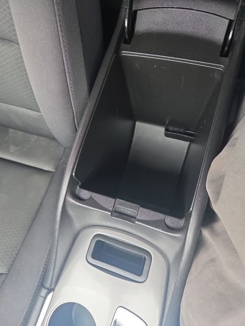 Used 2017 Chevrolet Malibu LT image 35