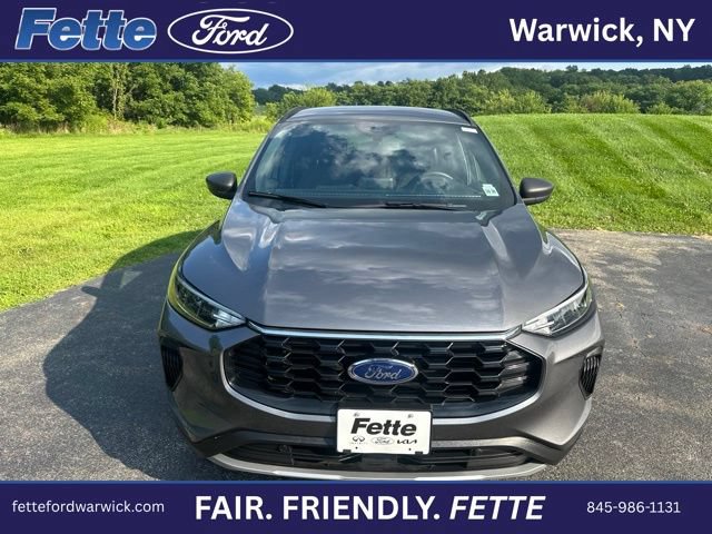 Certified 2026 Ford Escape ST-Line AWD/4WD image 3