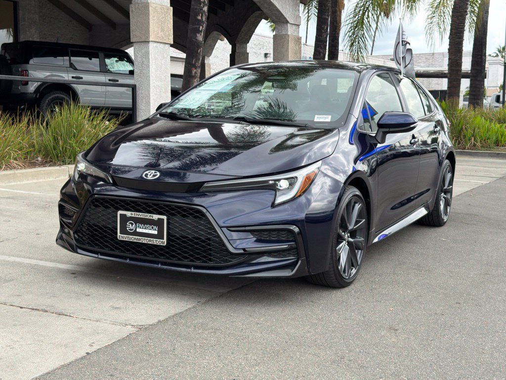 Used 2024 Toyota Corolla SE w/ SE Premium Package FWD image 5