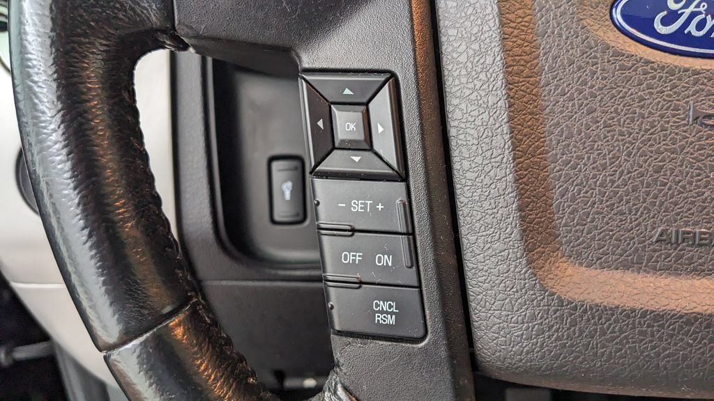 Certified 2017 Ford Expedition XLT w/ Equipment Group 202A AWD/4WD image 31