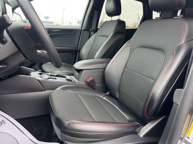 Certified 2024 Ford Escape ST-Line w/ Tech Pack #1 image 18