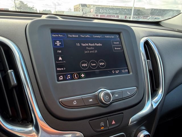 Used 2023 Chevrolet Equinox LT FWD image 17