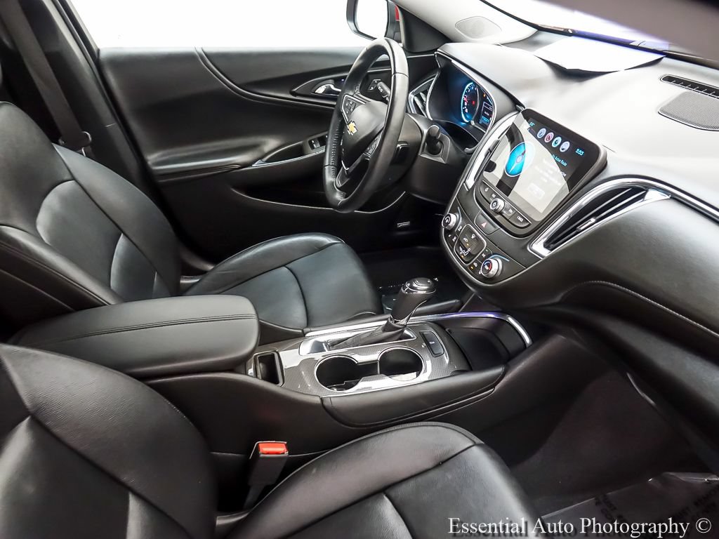 Used 2018 Chevrolet Malibu LT w/ Leather Package FWD image 26