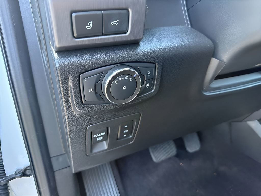 Certified 2021 Ford Expedition Max Platinum image 9