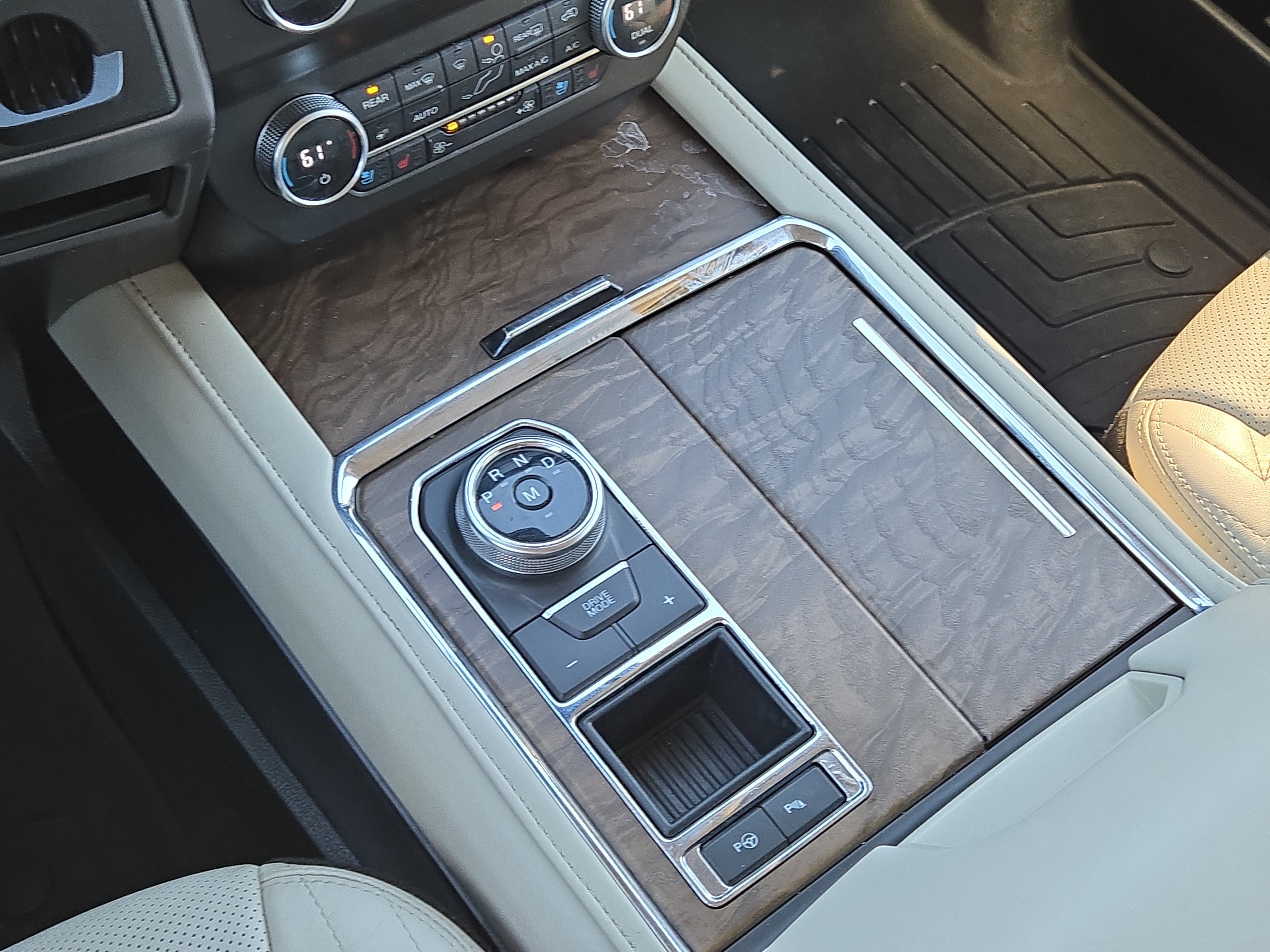 Certified 2020 Ford Expedition Platinum image 33