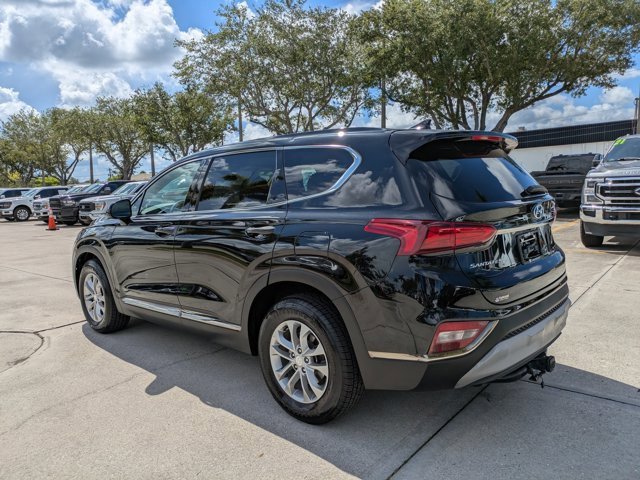 Used 2019 Hyundai Santa Fe SEL image 2