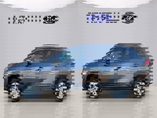 Used 2019 Toyota RAV4 LE image 6