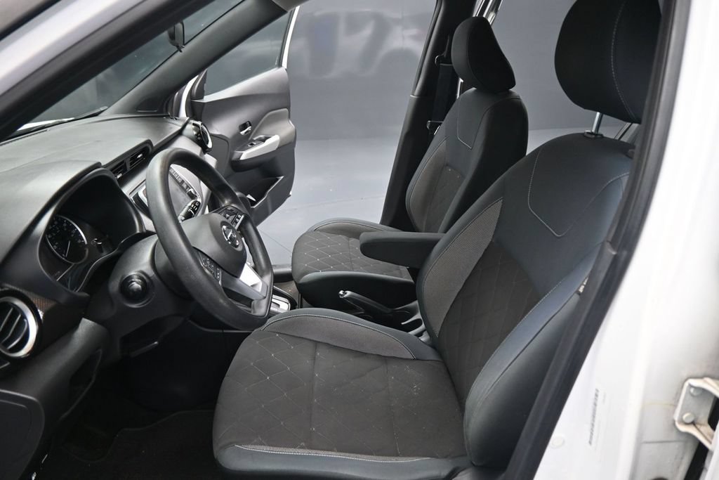 Used 2020 Nissan Kicks SV FWD image 10