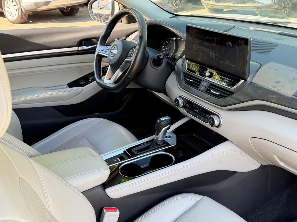 Used 2023 Nissan Altima 2.5 SL FWD image 10