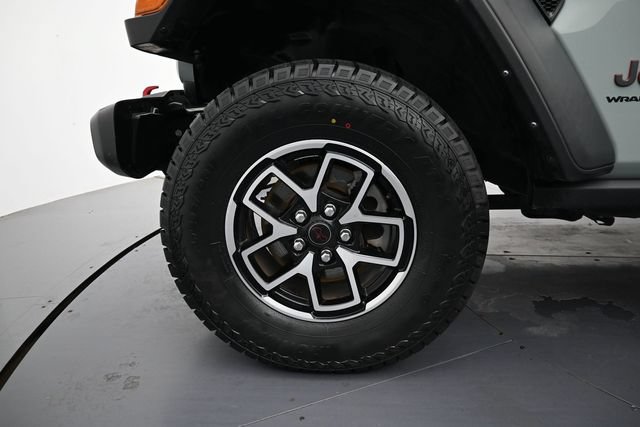 Used 2024 Jeep Wrangler Unlimited Rubicon AWD/4WD image 10