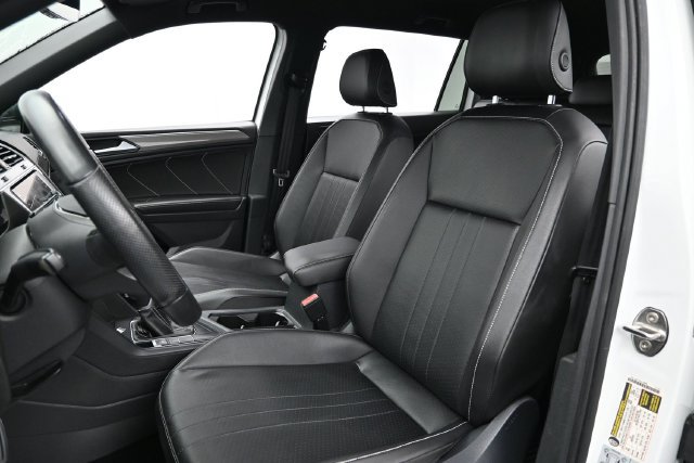 Used 2022 Volkswagen Tiguan SE R-Line FWD image 11