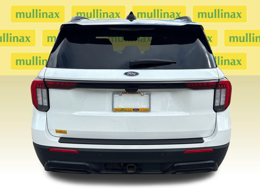 Certified 2025 Ford Explorer ST-Line w/ Premium Package RWD image 9