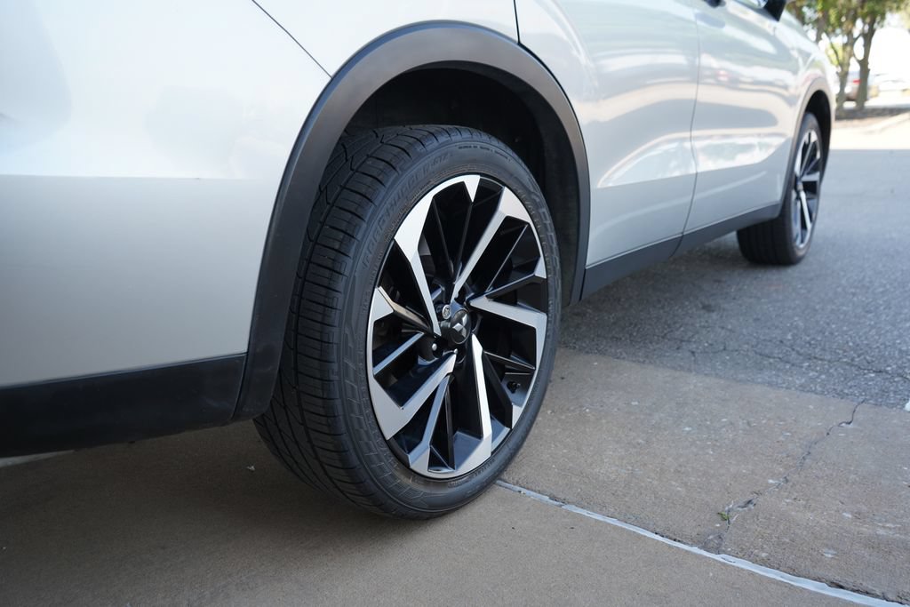 Used 2024 Mitsubishi Outlander SE AWD/4WD image 8
