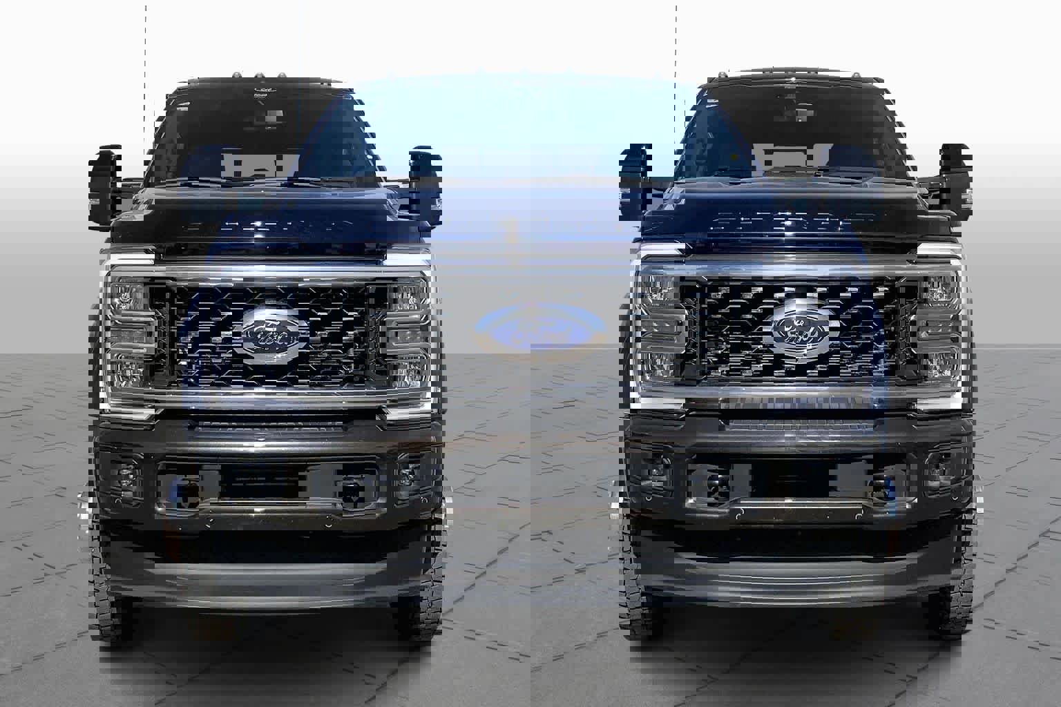 Certified 2025 Ford F450 King Ranch w/ FX4 Off-Road Package image 6