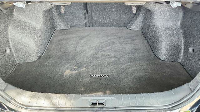 Used 2024 Nissan Altima 2.5 SV FWD image 27