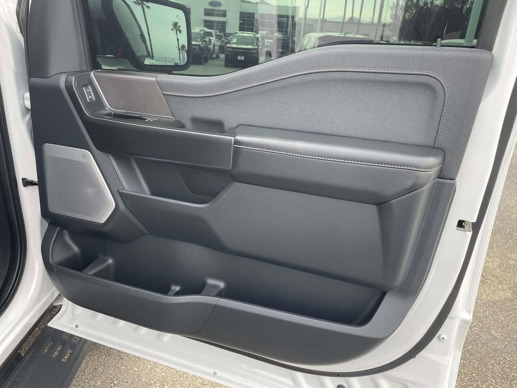 Certified 2022 Ford F150 Raptor w/ Equipment Group 801A High image 27