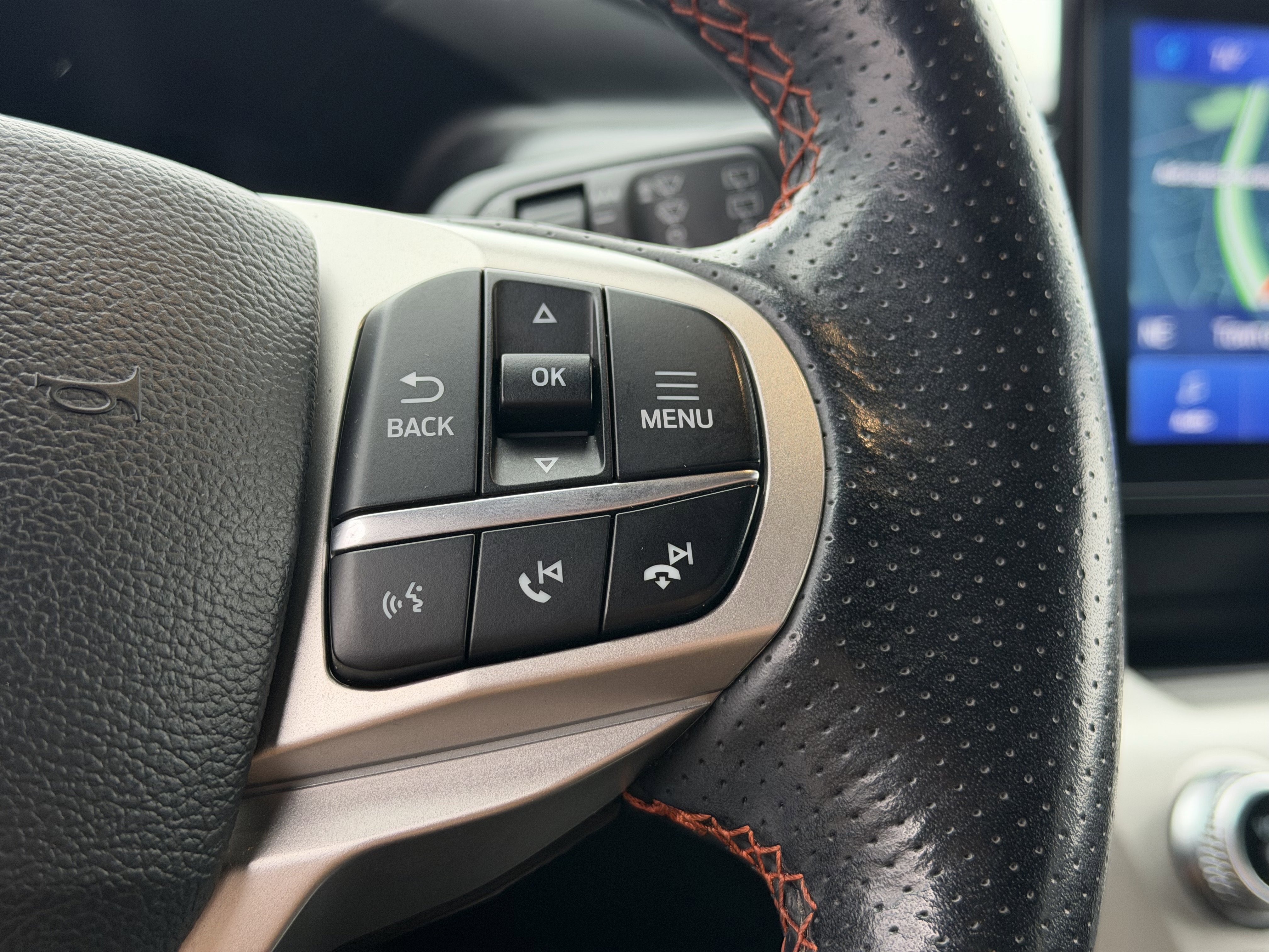 Certified 2022 Ford Explorer Timberline image 18