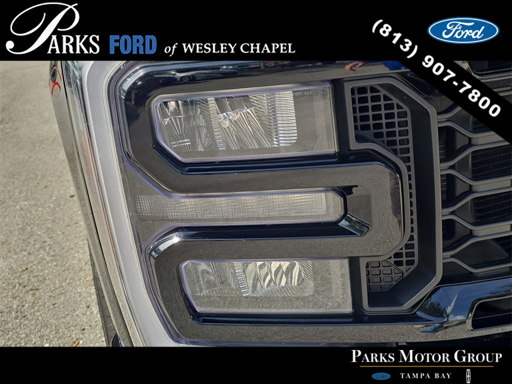 Certified 2025 Ford F250 Lariat w/ Black Appearance Package image 7