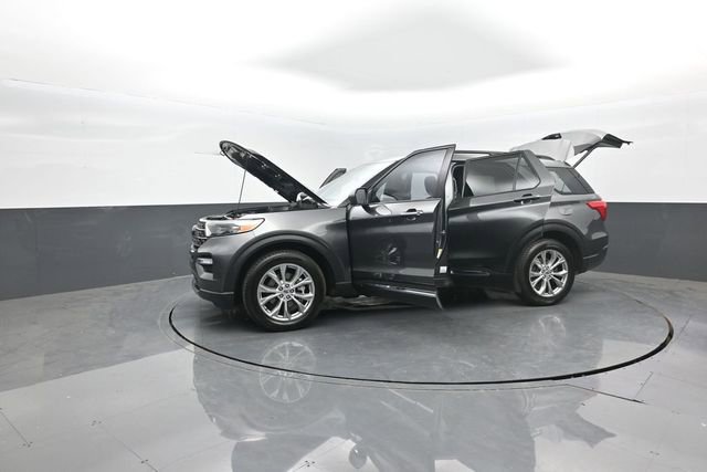 Certified 2020 Ford Explorer XLT w/ Equipment Group 202A AWD/4WD image 43