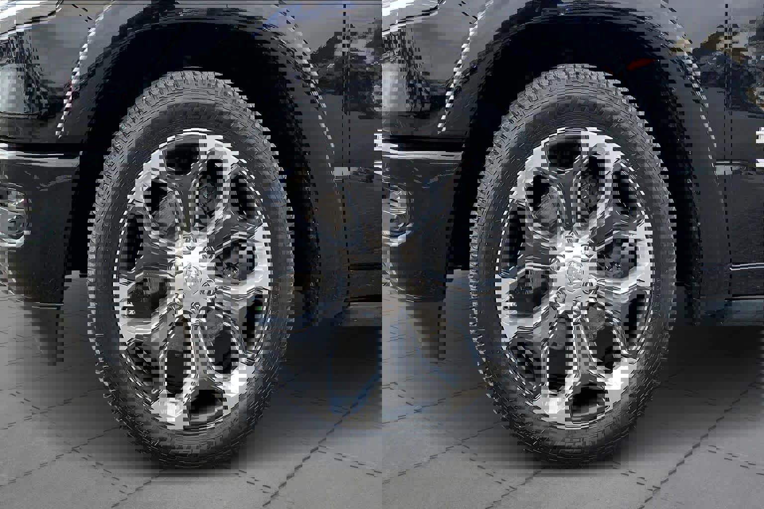 Used 2019 RAM 1500 Limited image 13