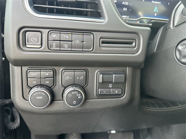 Used 2023 Chevrolet Suburban RST w/ Sport Performance Package image 31