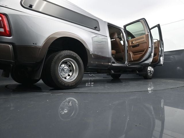 Used 2023 RAM 3500 Limited AWD/4WD image 46
