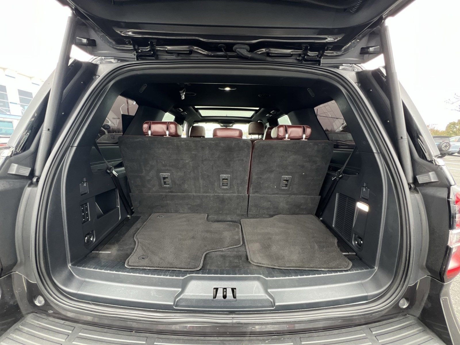 Certified 2024 Ford Expedition Limited image 27