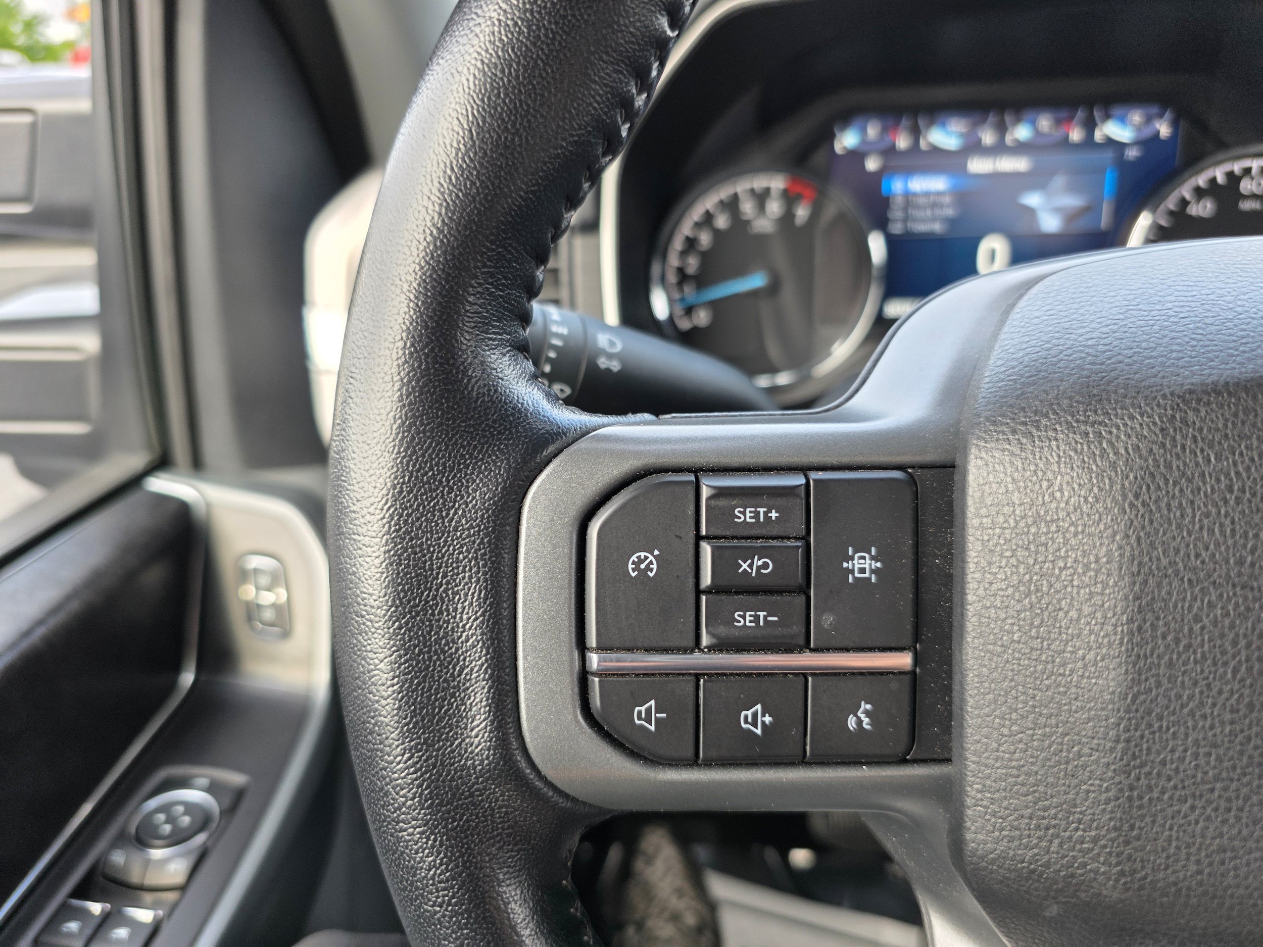 Certified 2022 Ford F150 XLT w/ Equipment Group 302A High AWD/4WD image 16