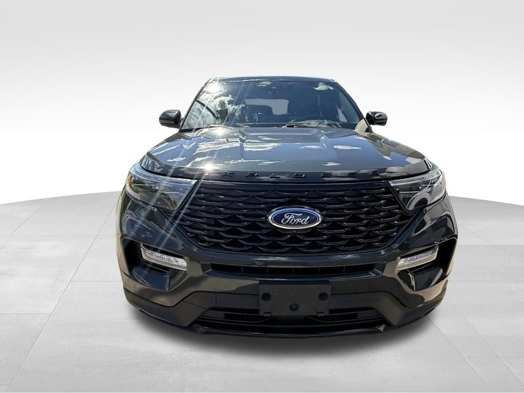 Certified 2022 Ford Explorer ST-Line AWD/4WD image 3