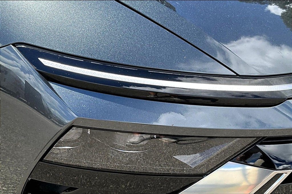 Used 2025 Hyundai Sonata SEL FWD image 34