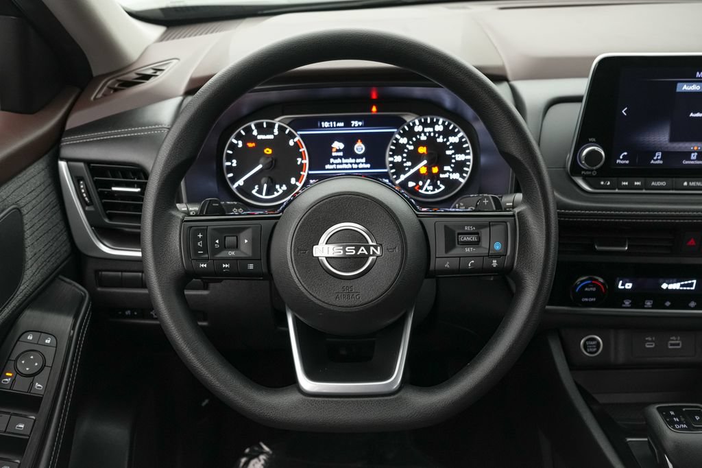 Used 2023 Nissan Rogue SV AWD/4WD image 13