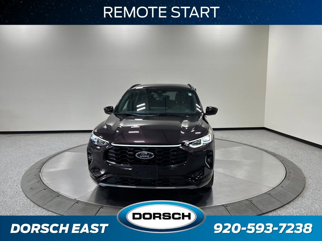 Certified 2023 Ford Escape ST-Line Elite w/ Premium Technology Package AWD/4WD image 3