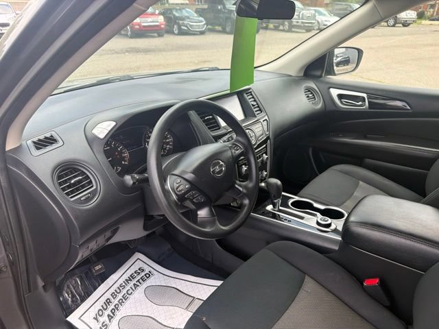Used 2019 Nissan Pathfinder S AWD/4WD image 25