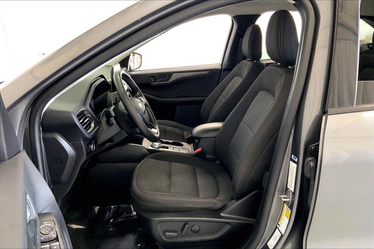 Certified 2024 Ford Escape Active FWD image 17