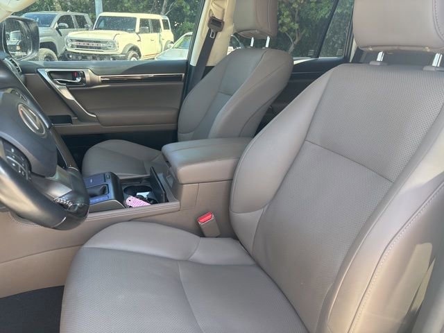 Used 2023 Lexus GX 460 Premium w/ Premium Plus Package image 6