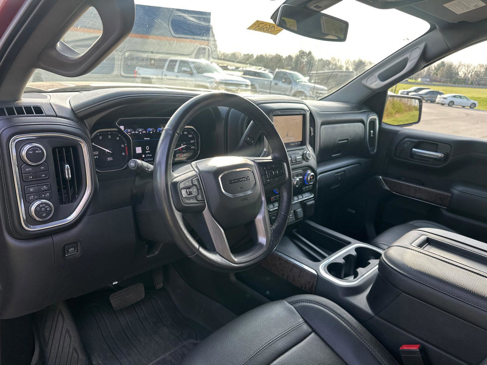 Used 2021 GMC Sierra 1500 Denali w/ Driver Alert Package II AWD/4WD image 18
