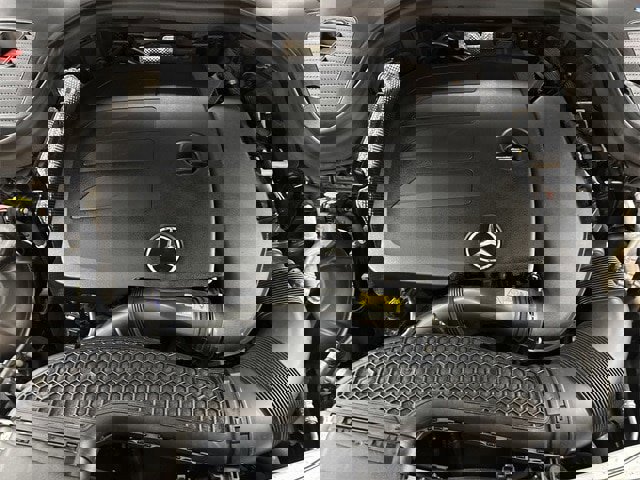 Used 2022 Mercedes-Benz GLC 300 4MATIC image 17