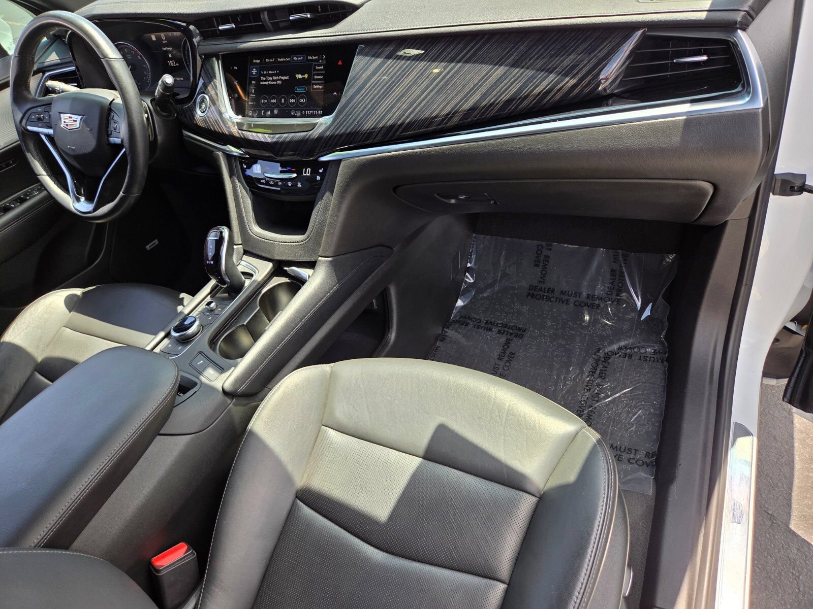 Used 2025 Cadillac XT6 Premium Luxury w/ Technology Package FWD image 18