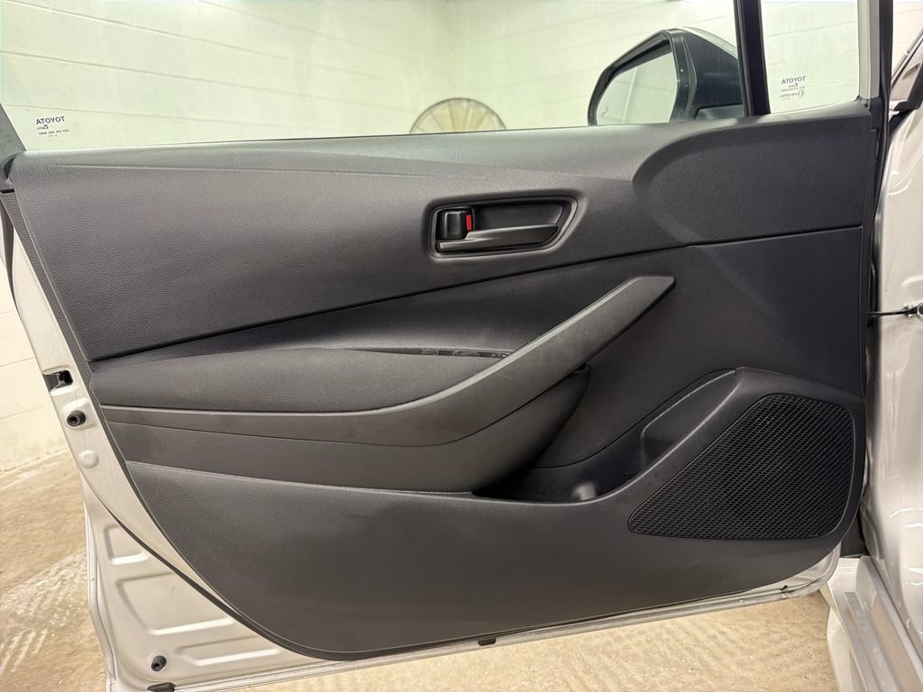 Used 2026 Toyota Corolla LE FWD image 16