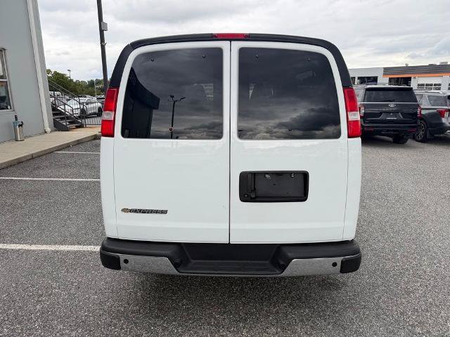 Used 2025 Chevrolet Express 3500 LT w/ LT Preferred Equipment Group RWD image 7