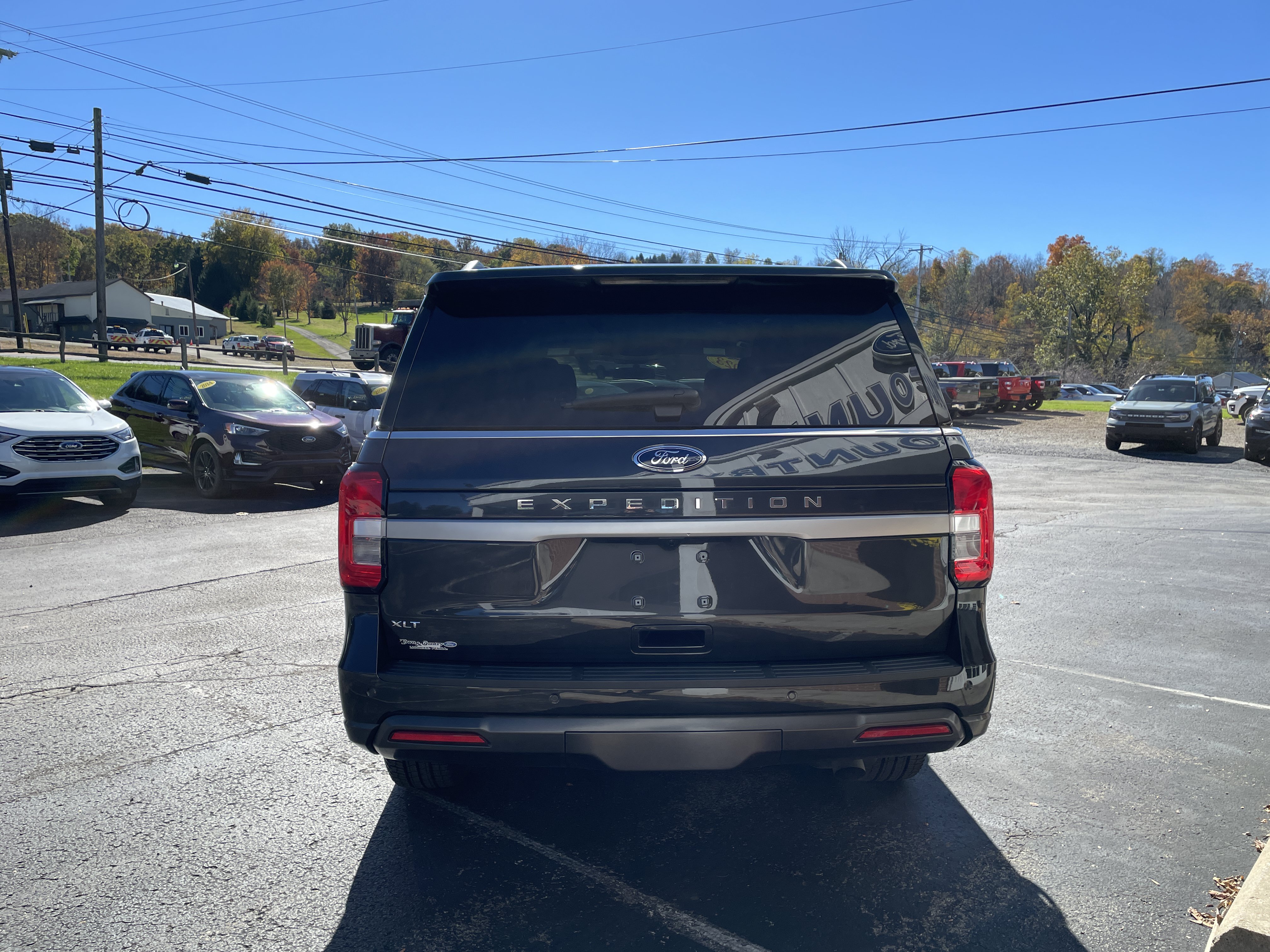 Certified 2023 Ford Expedition XLT AWD/4WD image 6