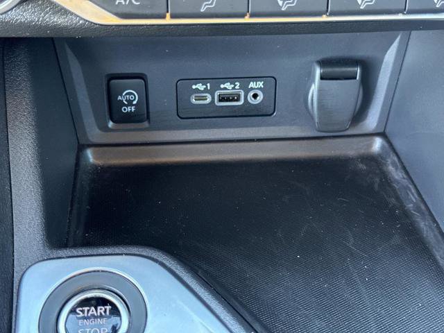 Used 2025 Nissan Sentra SV image 25