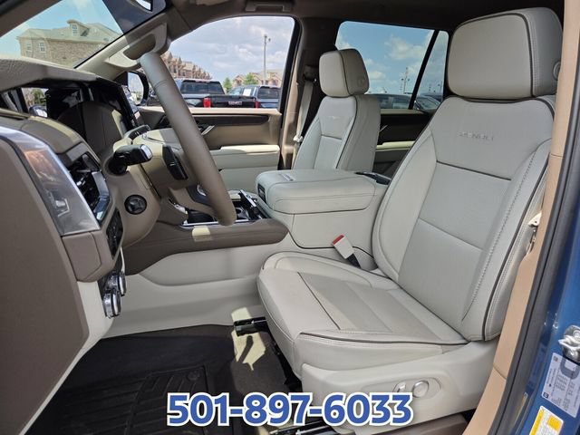 Used 2026 GMC Yukon Denali AWD/4WD image 9