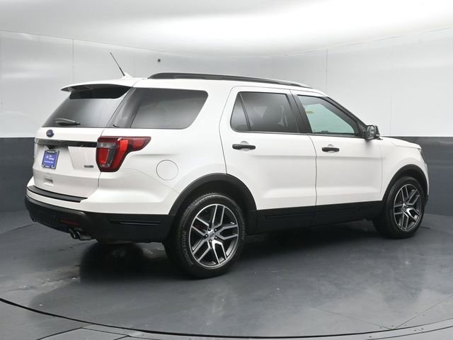 Certified 2018 Ford Explorer Sport AWD/4WD image 7