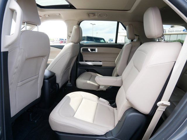 Certified 2023 Ford Explorer XLT w/ Equipment Group 202A AWD/4WD image 13